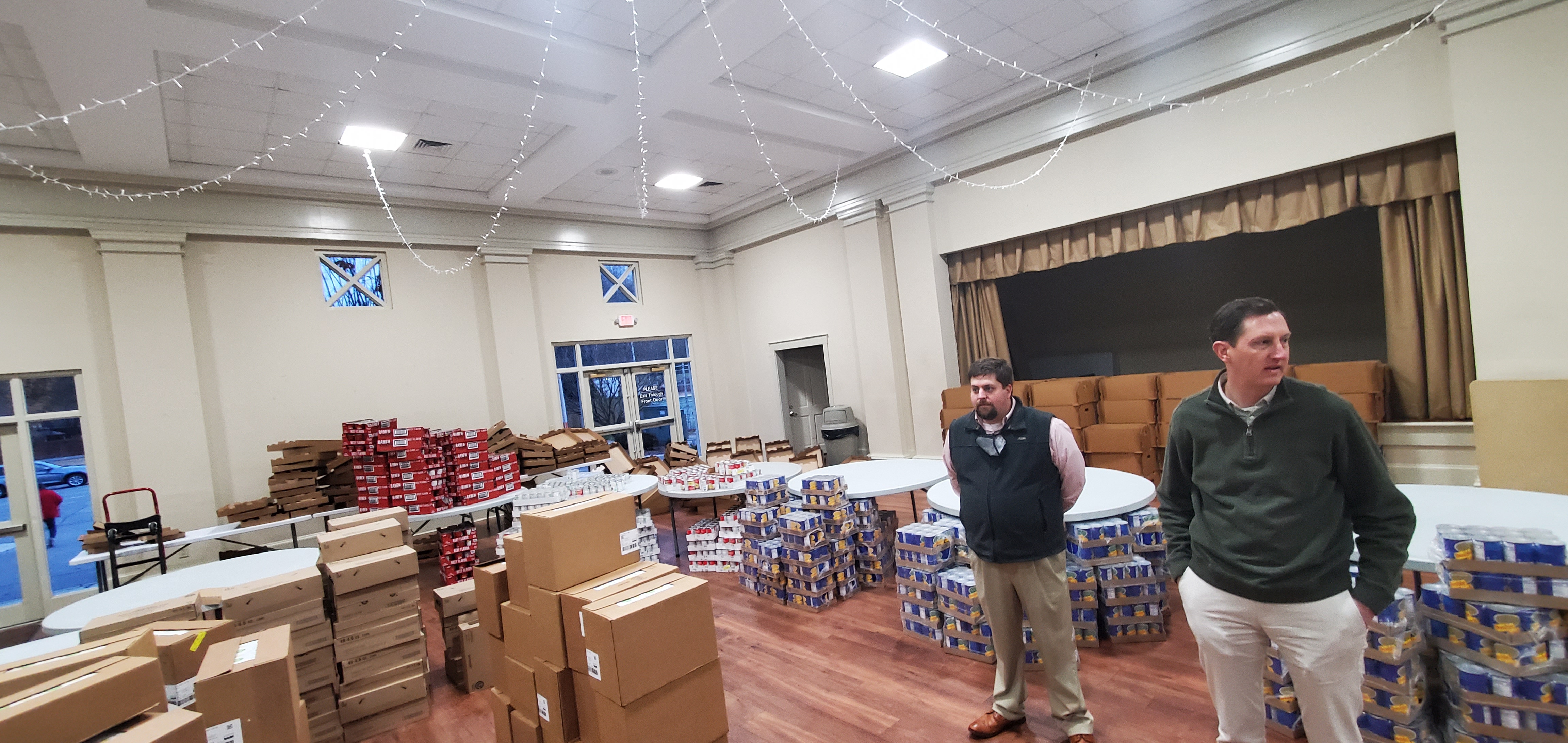 marshall-county-legislators-help-needy-senior-citizens-this-christmas